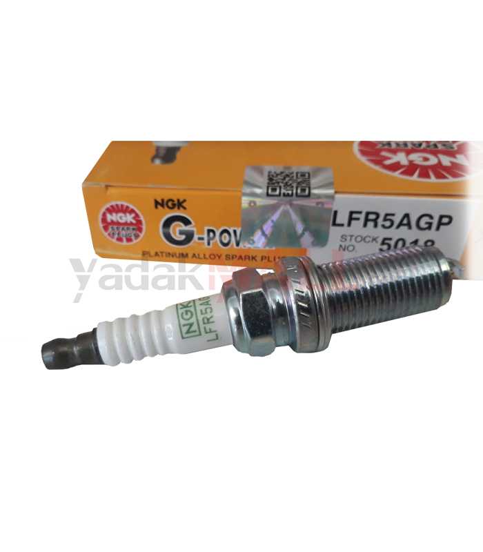 WhatsApp-Image-2023-03-06-at-10.32.55.jpg شمع پایه بلند سراتو مدل 2010